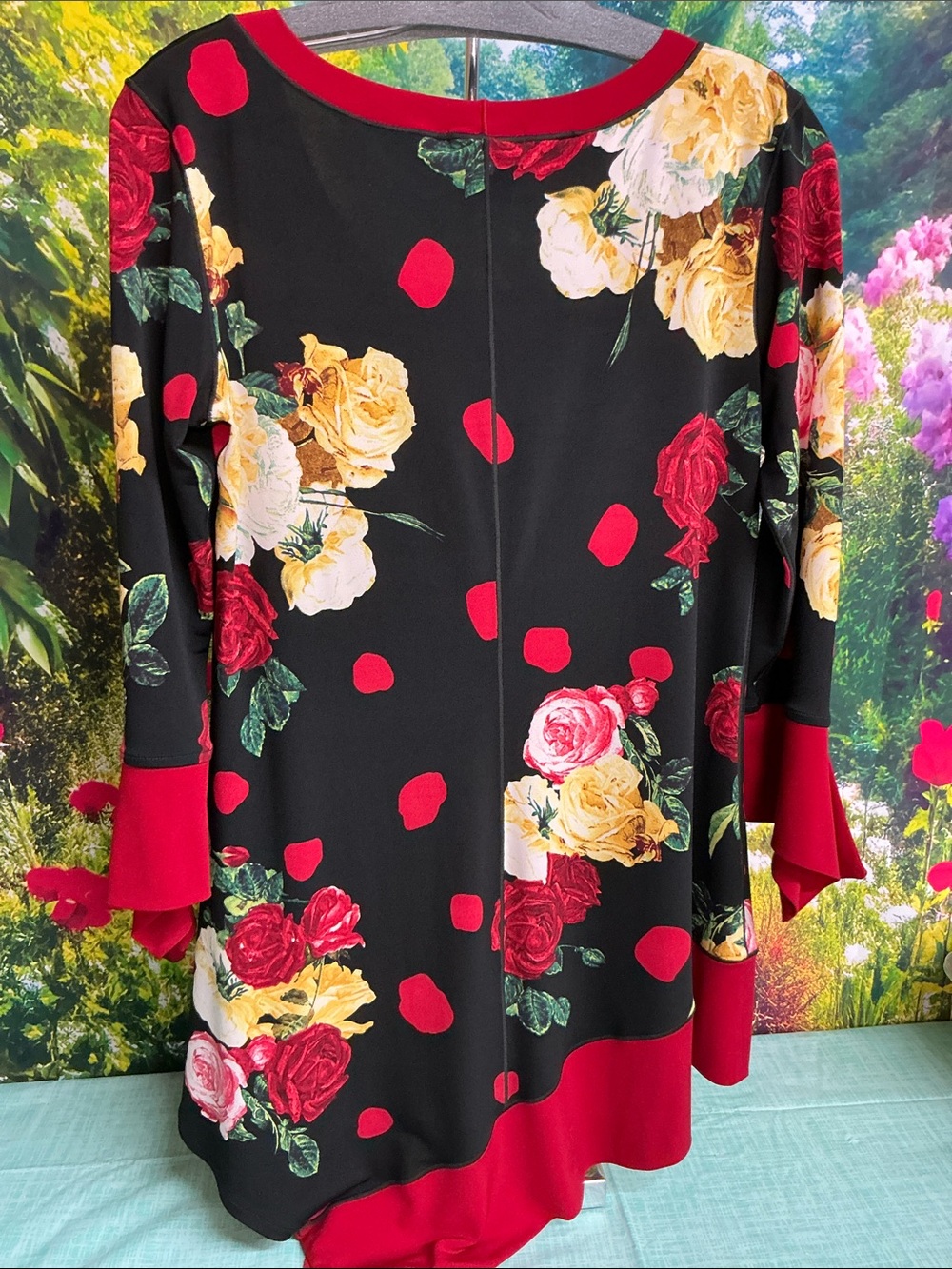 eva varro Black Floral Scoop Neck Tunic with Red Trim. #2212 - Picture 5 of 5